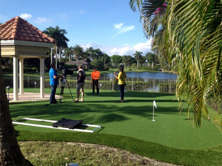 How To Install Artificial Grass Maili, Hawaii Putting Green Grass, Backyard Design